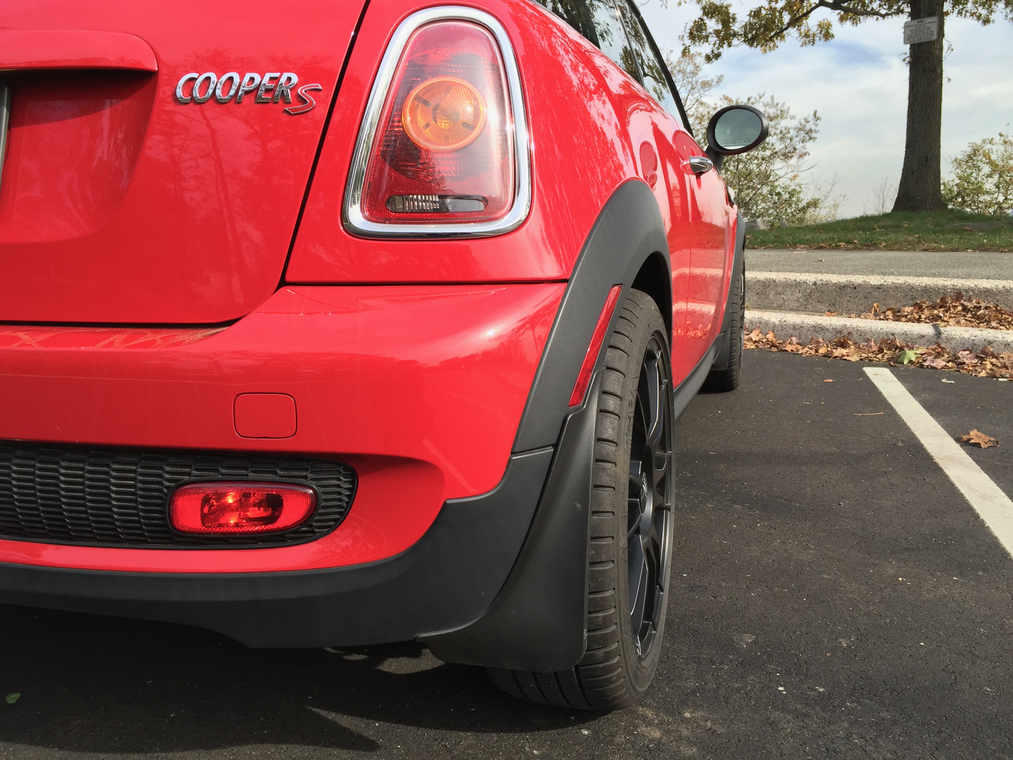 mini cooper s closeup