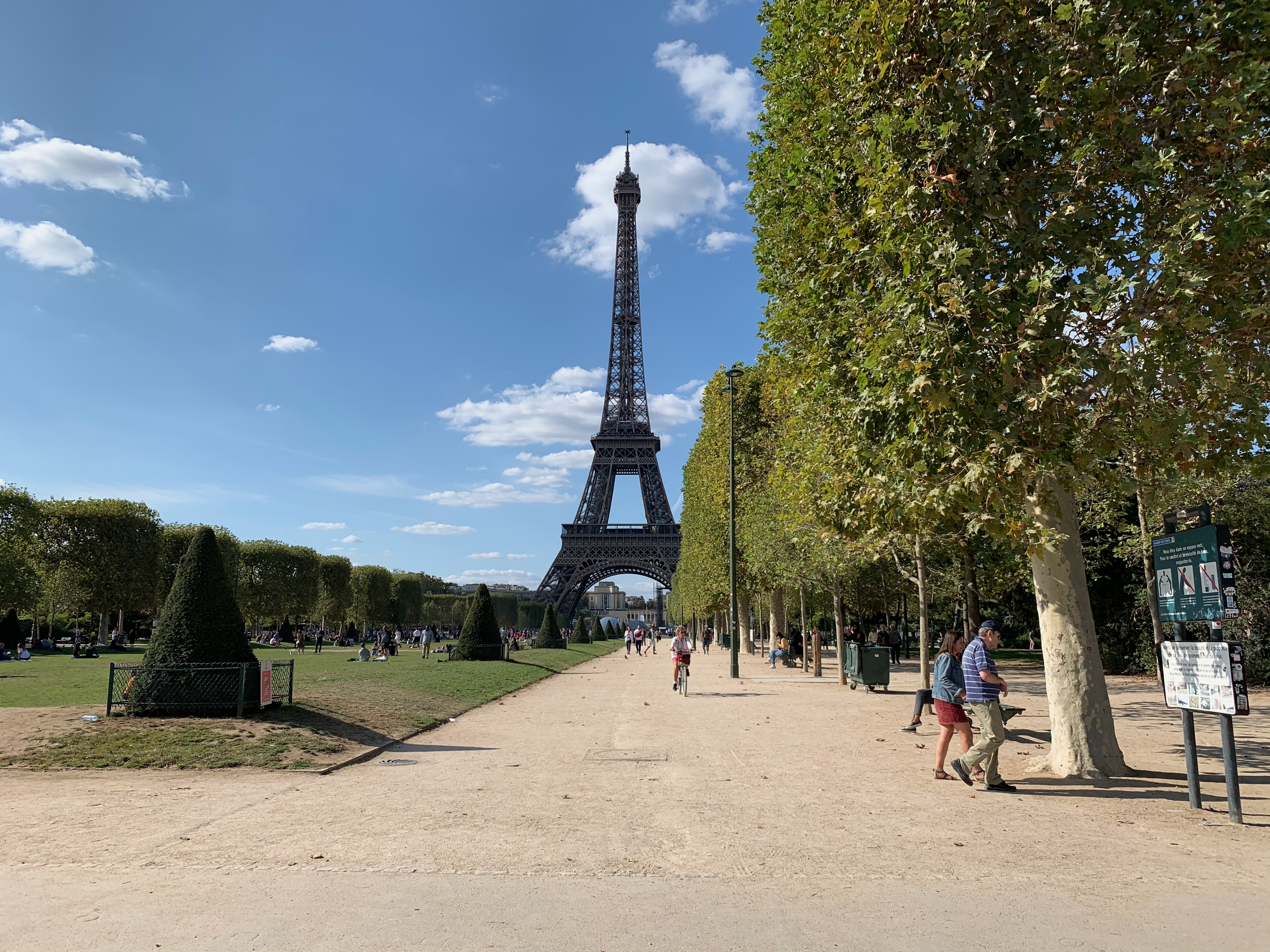 eiffel tower champ de mars