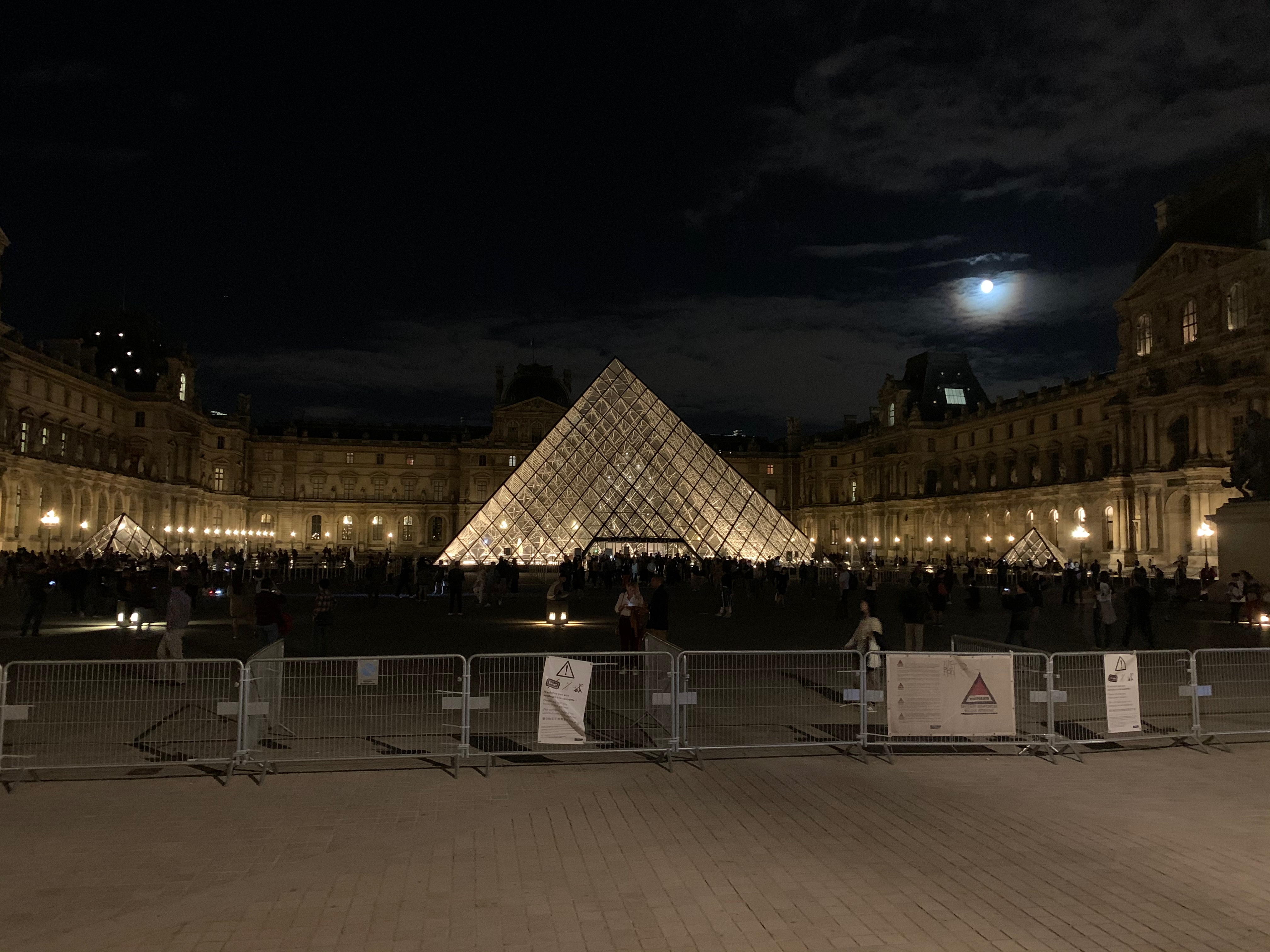 louvre pyramid moonlit